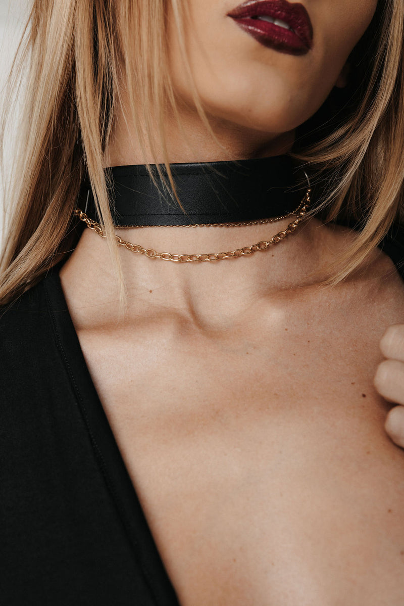 The Link Choker: Cactus Leather Choker with Gold Chain Detail