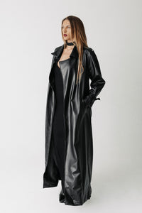 Side view of the Eclipse Trench showing the notched collar and tie cuff detai